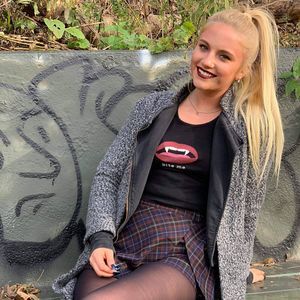 Meet your Posher, Kylee